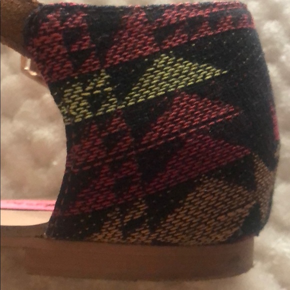 Shoes - Picture 2 of 3